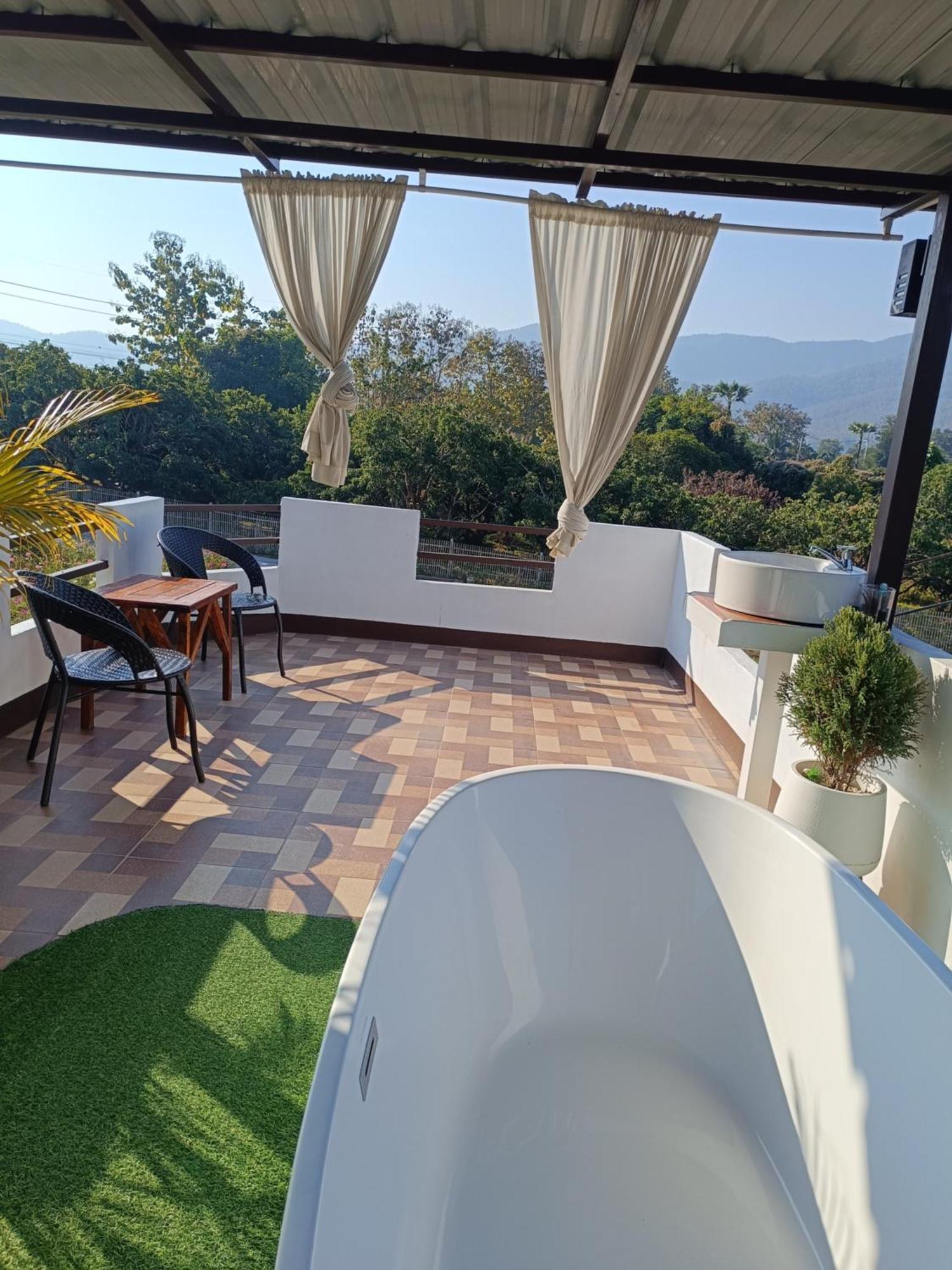 ม่วนใจ๋ปันสุข โฮมสเตย์แอนคาเฟ่ Muanjai Punsuk Homestay And Cafe Chom Thong Εξωτερικό φωτογραφία